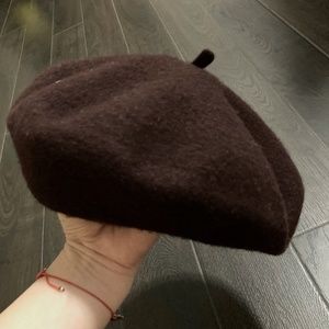 100% high quality Wool Beret- Burgundy color, rarely wore before- warm and light
